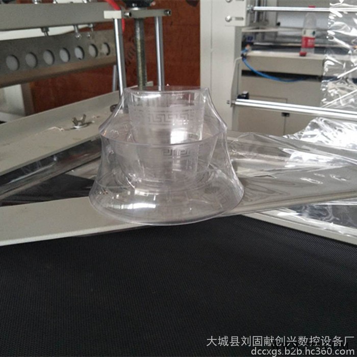 【创兴】热收缩包装机 灯管薄膜塑封机  POF膜封切机车胎过膜机高效稳定图4