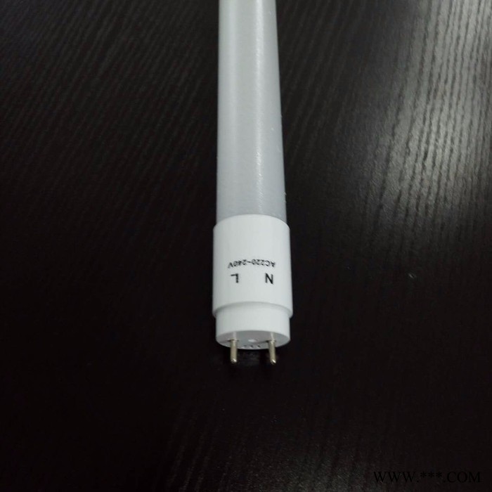 LED灯管 ** 1.2米  15/18W  ledT8灯管 全塑