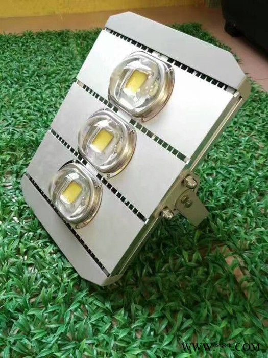 供应专业生产LED投射灯 投光灯 道路灯 LED路灯 LED投光灯图7