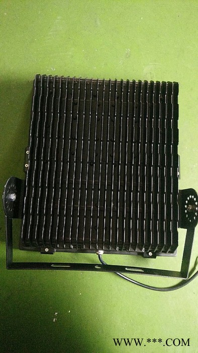 普仕亮 50w100w150w200w300w黑金刚防水LED投光灯泛光灯大功率投光灯厂房车间工程照明灯广告常州户外照明图6