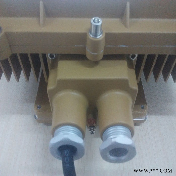 方形LED防爆灯100w加油站灯工矿灯泛光灯LED投光灯天棚灯厂房图3