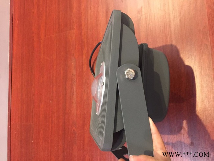 **款灯具照明、LED投光灯150W图3