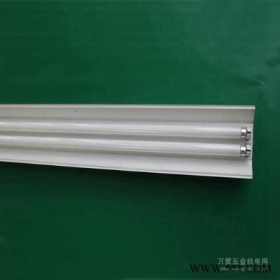 西南荧光灯管品牌  带罩双管荧光灯质量好  荧光灯管的价钱
