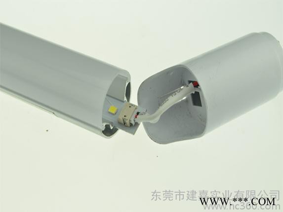 供应康尚可90度旋转堵头电源LED日光灯管图3