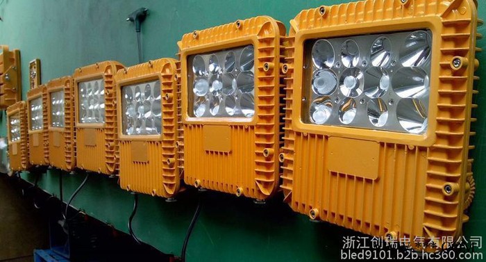 天津直销BLED9102系列免维护25W,40W、60W、80W （LED)防爆泛光灯CR8005防爆投光灯图4