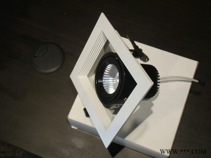 福尼 PHNE-SF-10809A  嵌入式格栅灯图2