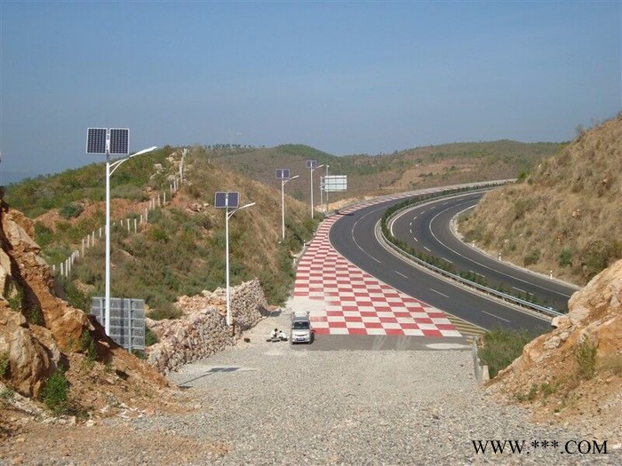 太阳能路灯LED路灯路灯批发新农村道路灯4米5米6米7米8米太阳能路灯图4