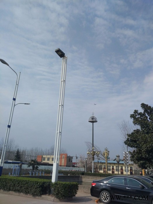 河南郑州路灯厂家价格低太阳能led道路灯节能乡村路灯杆市政道路灯30W批发图2