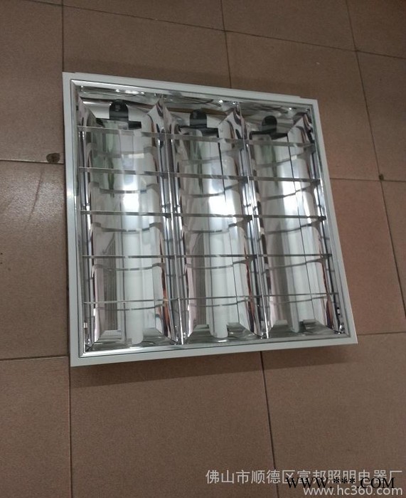 T5  经济型格栅灯盘3x14w图3