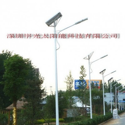 供应新款**经济型太阳能LED道路灯