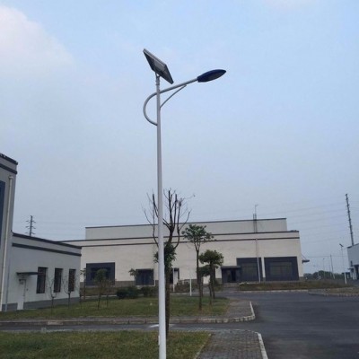 保定 太阳能路灯厂家6米30w  城镇道路灯 太阳能路灯价格