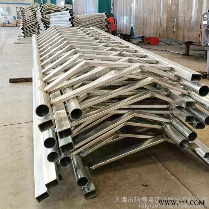 景观灯光护栏 路桥隔离栏杆 灯光立柱 美观大方 天津瑞德隆图2