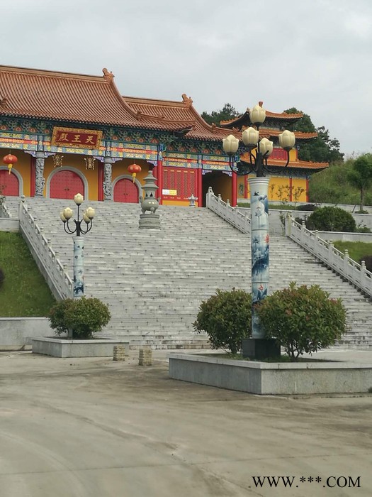 手绘景观灯柱景德镇陶瓷灯柱制作广场景观灯柱图5