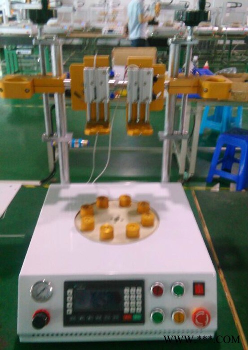 八工站圆形节能灯点胶机球泡灯自动点胶机器人灯具点胶机图1