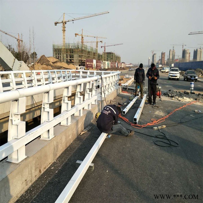 生产制造河道护栏 桥梁防撞护栏 景观灯光机场隔离栏杆 不锈钢复合管护栏图6