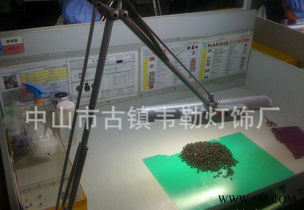 车间工作台灯  流水线照明灯 铝材夹子台灯 不锈钢工作台灯 折叠台灯  360度调节功能性台灯 H管荧光灯 韦勒灯饰图3