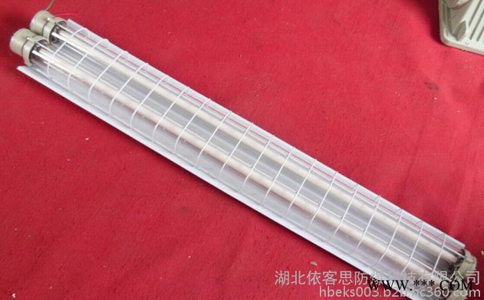依客思HRY52系列隔爆型防爆荧光灯**图2