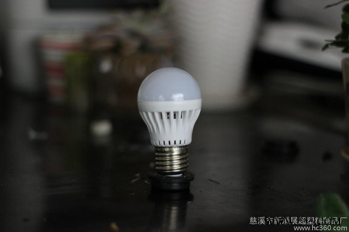 球泡灯，LED照明灯泡·，室内照明，超长寿命节能灯。图2