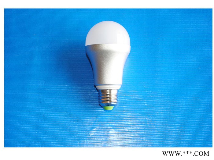led led灯 led节能灯 led灯泡 led球泡灯 7瓦旋压铝led球泡灯图1