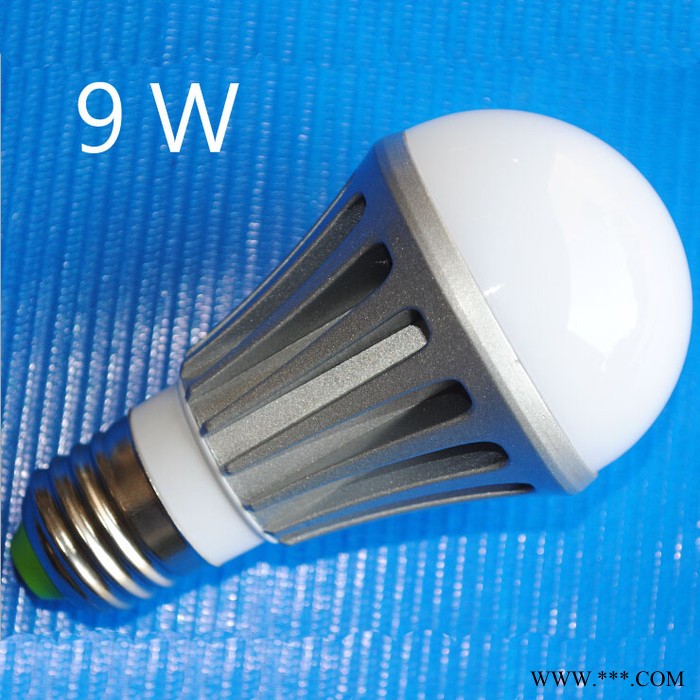 LED灯 9瓦LED球泡灯 高亮LED压铸铝灯泡 新款led节能灯
