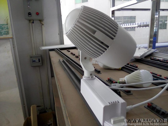 **led轨道灯  可调角度轨道灯 led射灯 服装店照明灯led节能灯图7