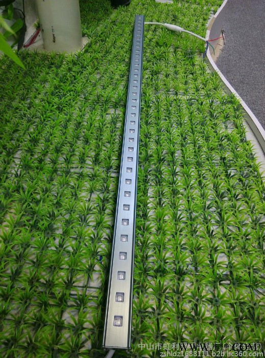 （厂家**）30*30 LED硬灯条 线型七彩外控护栏管