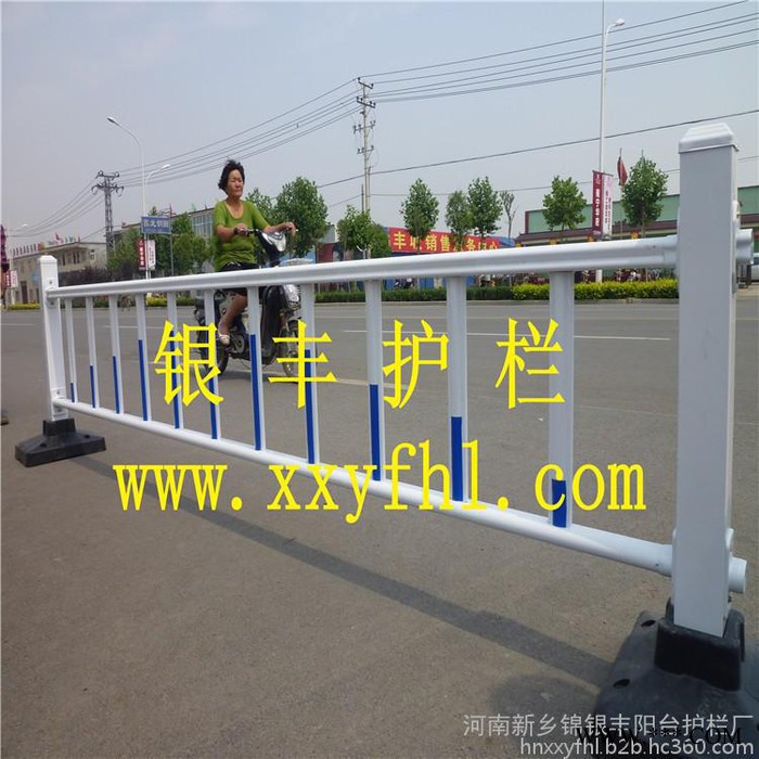 锌钢道路护栏设计图与价格|护栏网价格|LED护栏管厂家图4