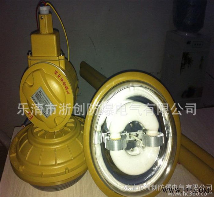 SBF6110免维护节能防水防尘防腐工矿灯图2