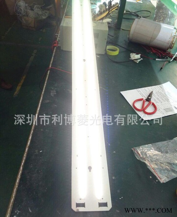 日光灯罩 防水三防灯 室内防尘三防灯 高功率图3