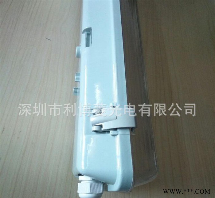 1.5米led双管三防灯 T8双管防水防尘 三防日光灯图2