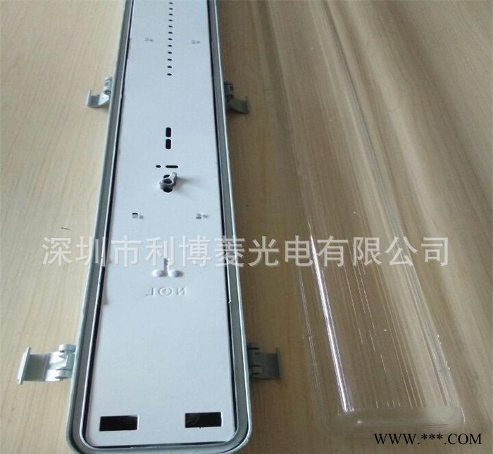 1.5米led双管三防灯 T8双管防水防尘 三防日光灯图1