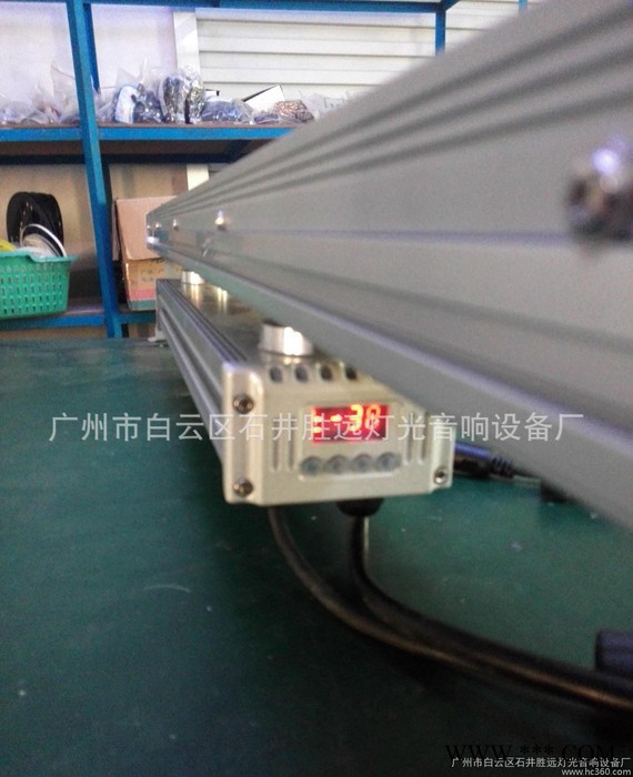 2015年新款洗墙灯24x10W 24颗RGBW四合一全彩高图3