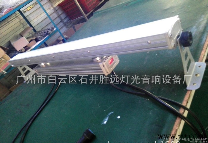 2015年新款洗墙灯24x10W 24颗RGBW四合一全彩高图2