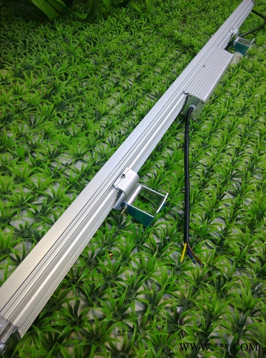 结构性防水1000*45*30 024W LED洗墙灯