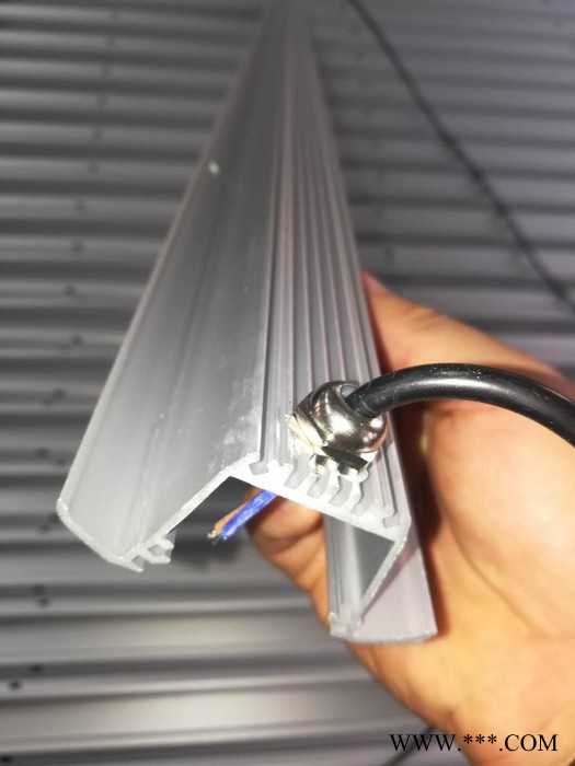 供应中山市圣逸照明科技有限公司旗下鑫易莱品牌型号SY-XTD12的12W金黄光 LED线条灯轮廓灯护栏灯洗墙灯线型灯图6