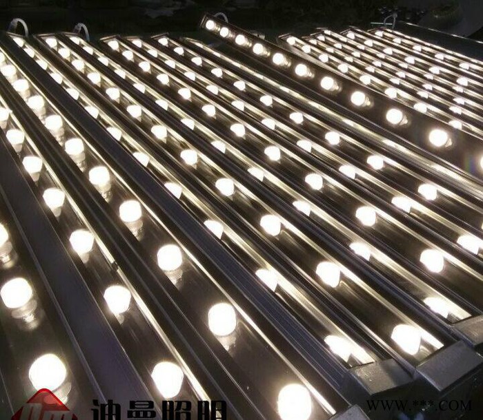 迪曼12W 24W 36W暖白洗墙灯 工程品质 防水性能稳定图2