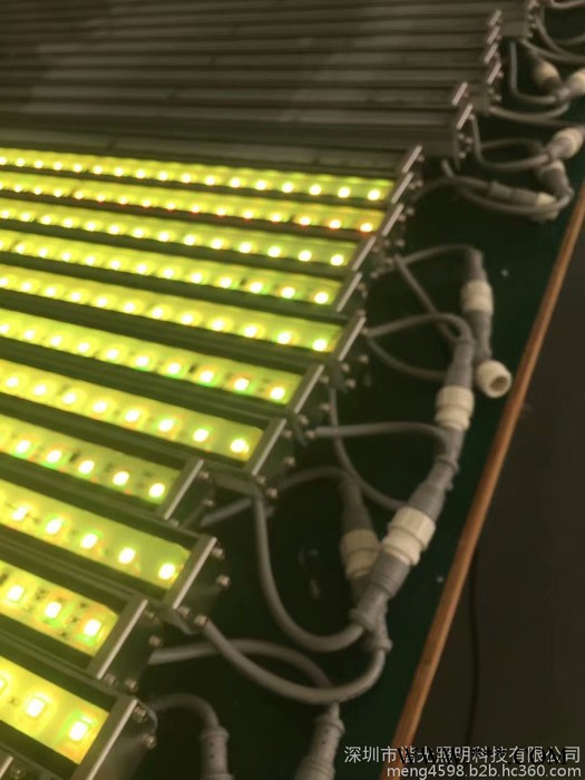 LED轮廓灯洗墙灯户外防水硬灯条RGBW七彩DMX512外控线条灯 IP65 谐光照明LED线条灯图3