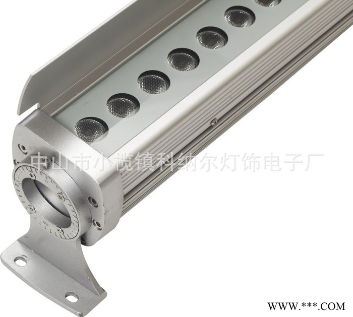 新款36W黄光LED洗墙灯，带档板防眩光可0-10V调光或DMX调光，