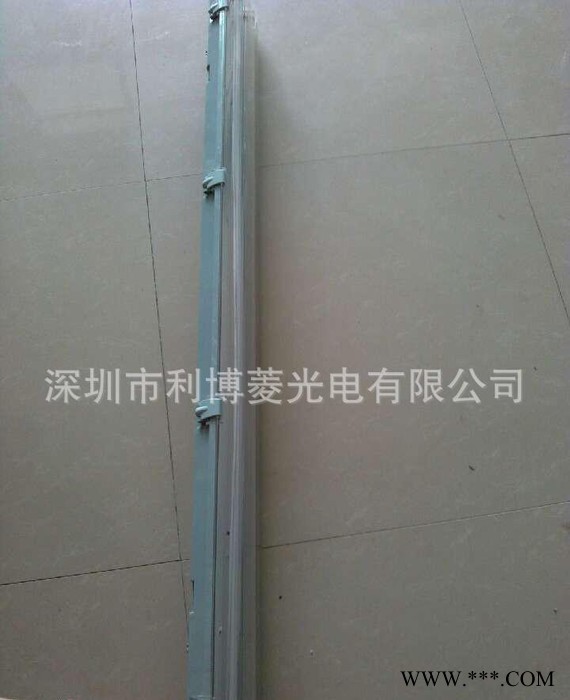 T8日光灯具  食品厂三防灯支架  双管PC材质图1