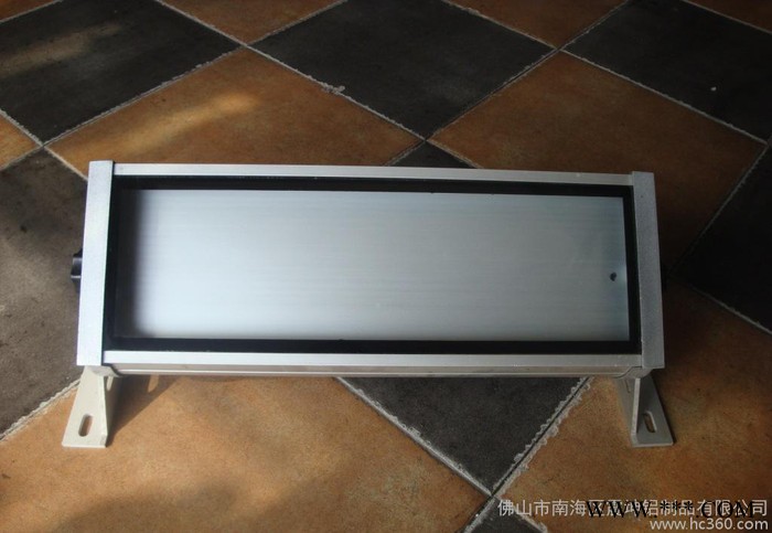 LED大功率洗墙灯具外壳,LED路灯具外壳套件图2