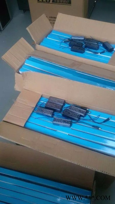 园森照明LED平板灯面板灯吸顶灯工矿灯寻找加盟代理工程装修公司图2
