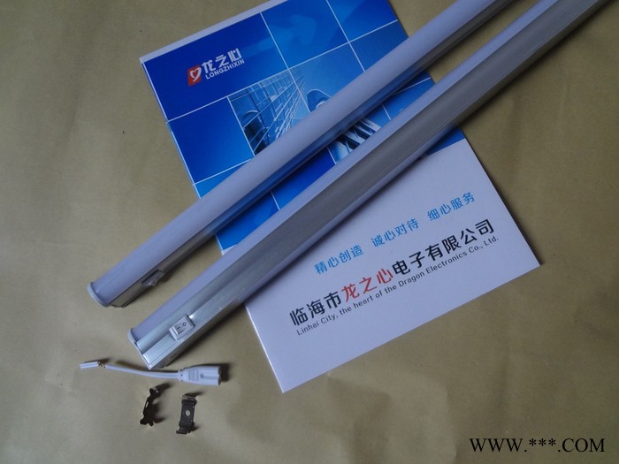 T5一体化支架灯 led日光灯 节能环保 工厂超市流水线柜台装带开关