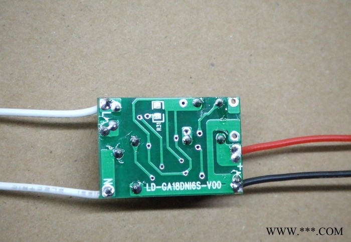 LED堵头电源 LED非隔离电源 LED非隔离日光灯电源  高PF 240mA图2
