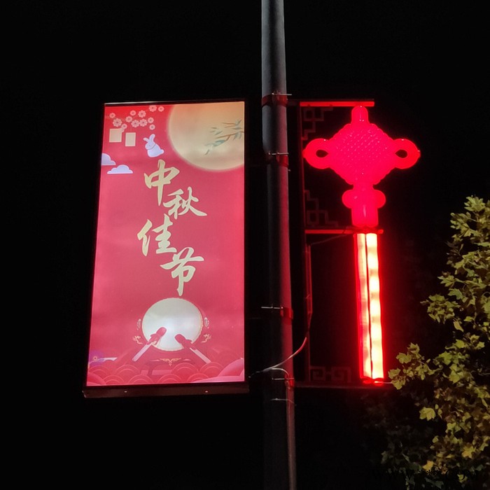 DLG270候车亭公交站台路名指路牌滚动广告灯箱太阳能供电图5