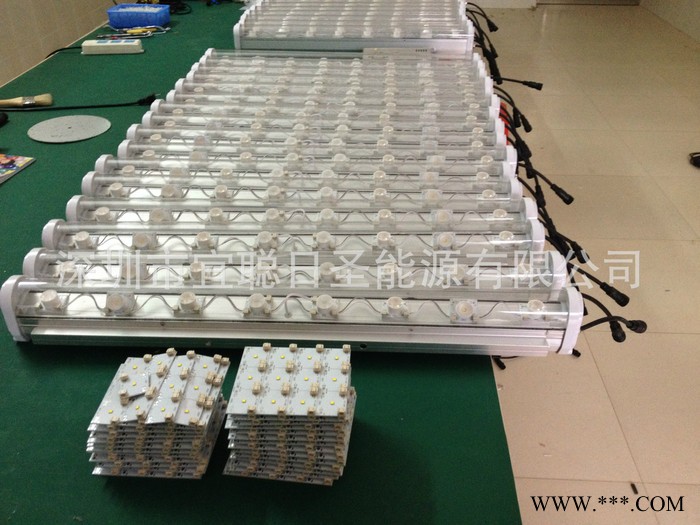 广告牌照明灯具 太阳能发电系统  太阳能广告牌 广告灯