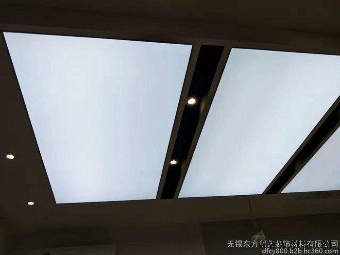 白色透光膜吊顶写真软膜高清UV精印膜无边框卡布灯箱漫反射卷帘灯条手机店广告灯箱窗帘店灯膜图6