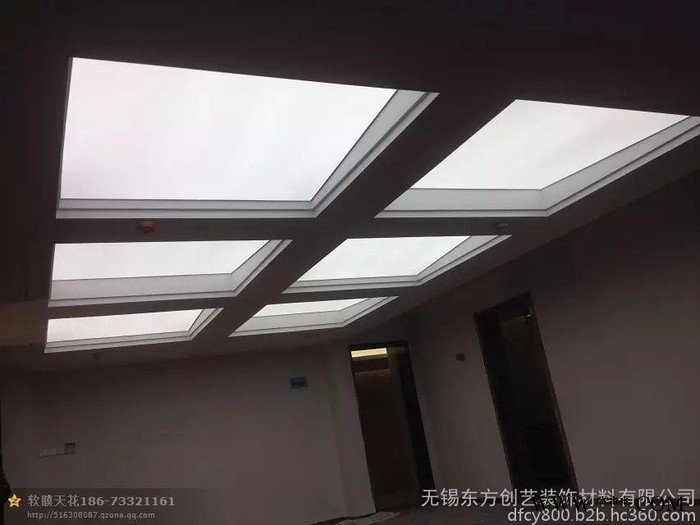 白色透光膜吊顶写真软膜高清UV精印膜无边框卡布灯箱漫反射卷帘灯条手机店广告灯箱窗帘店灯膜图2