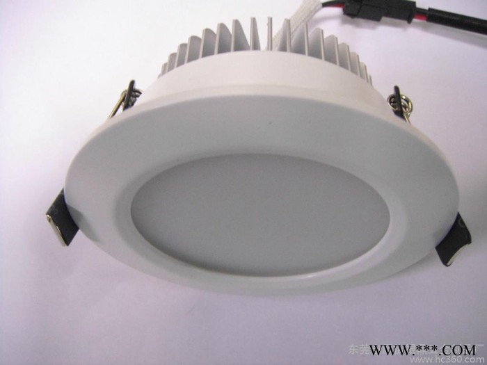 供应天花灯  筒灯   球泡经济型    **型LED灯   五金