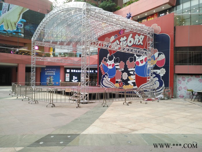 厂家供应**铝合金桁架 游乐步道桁架 庆典展示架 异形型灯光架子批发图2