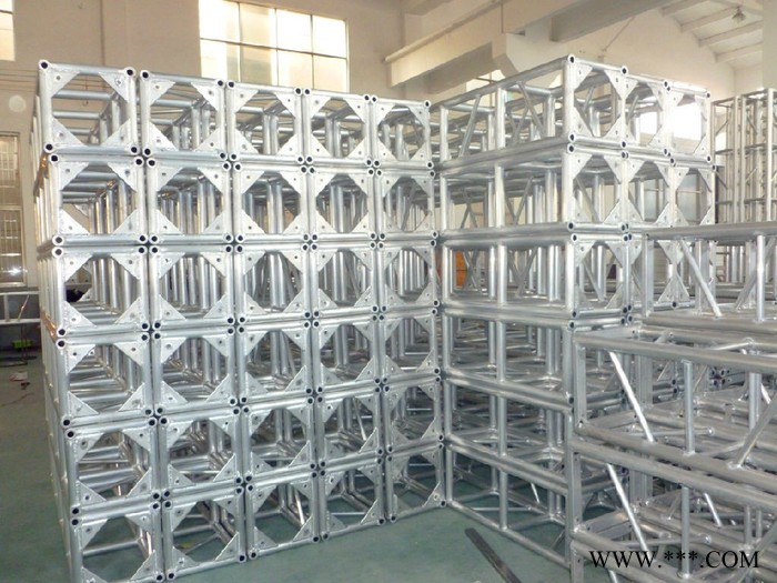 常州强宇供应3三角铝架螺丝架生产厂家太空架批发龙门架租赁舞台灯光**铝架行架图3